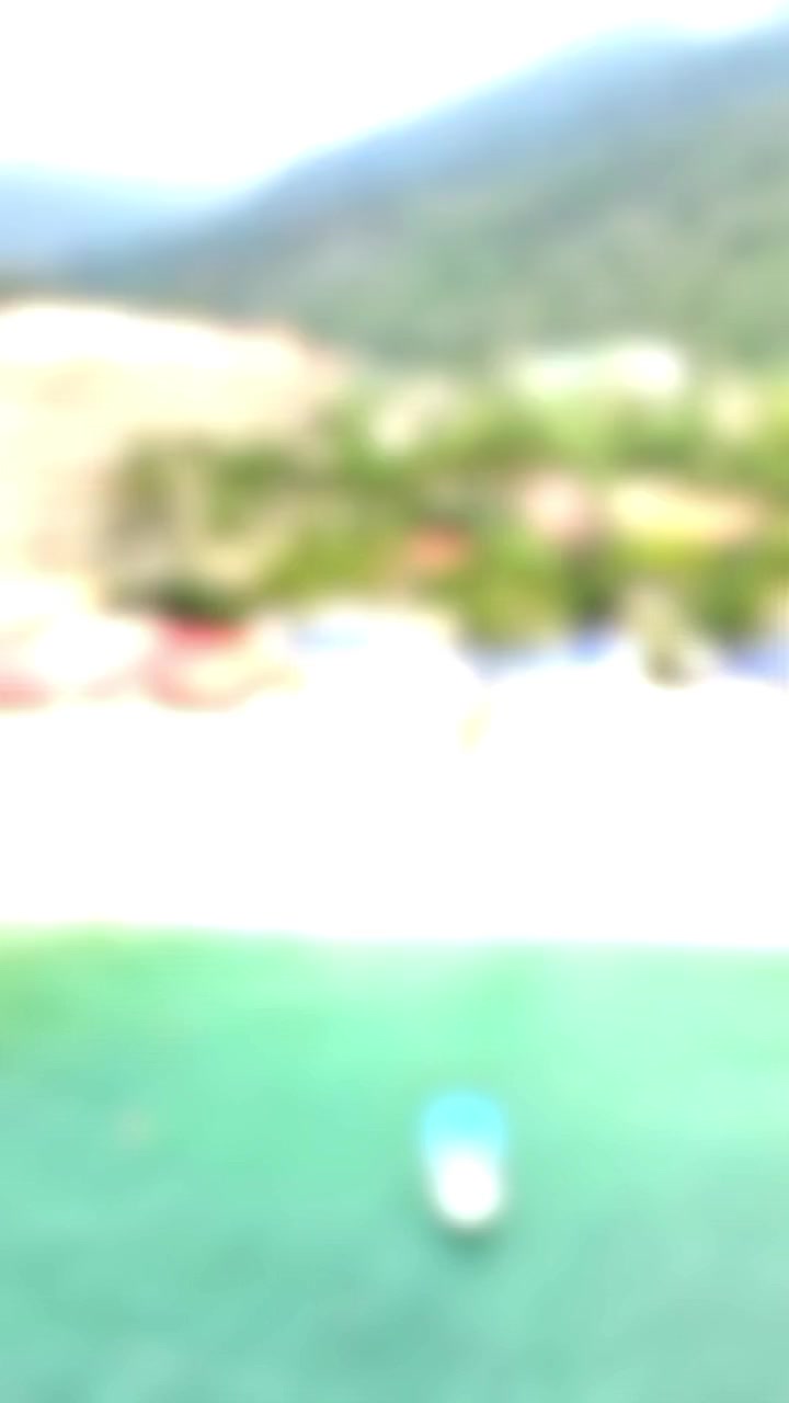 Picture this… Your kids laughing in the pool 🌊 You relaxing with a drink in hand 🍹 No stress. No planning headaches. Just paradise. 🏖️ 5 